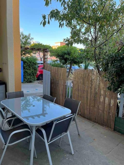 T3 - Parking - Plage / 6 Personnes Le Barcarès Buitenkant foto